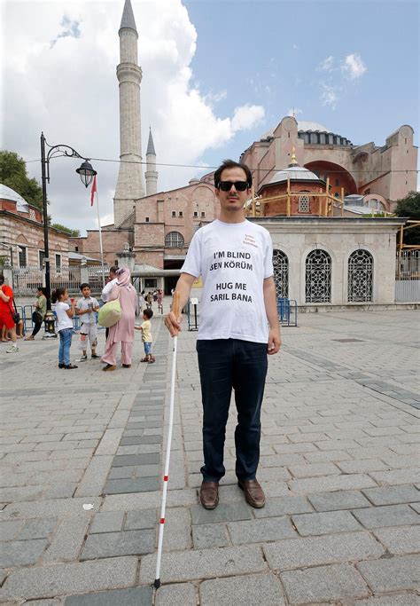 E­n­g­e­l­l­i­l­e­r­i­n­ ­S­o­s­y­a­l­ ­M­e­d­y­a­d­a­k­i­ ­S­e­s­i­:­ ­T­ü­r­k­i­y­e­­n­i­n­ ­İ­l­k­ ­G­ö­r­m­e­ ­E­n­g­e­l­l­i­ ­Y­o­u­T­u­b­e­r­­ı­ ­Y­u­n­u­s­ ­E­m­r­e­ ­P­o­l­a­t­ ­i­l­e­ ­T­a­n­ı­ş­ı­n­!­